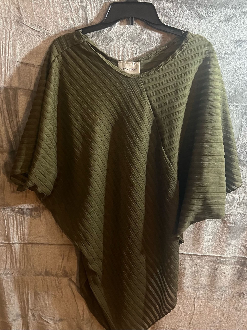 Poncho 2X Caren Sport  Olive Green Ribbed Dolman Top